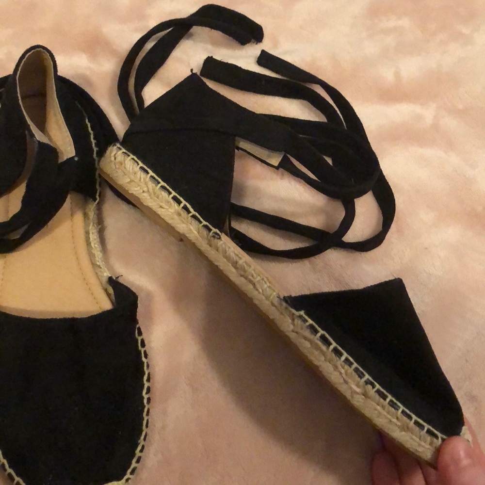 Sandals! - Picture 2 of 2